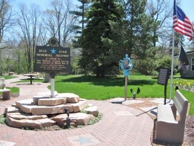 Blue Star and Fallen Soldiers Memorial image. Click for full size.