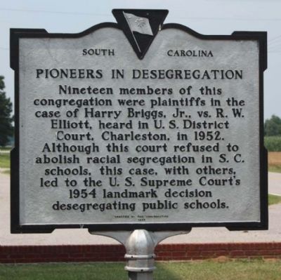 Pioneers in Desegregation Marker, new paint job image. Click for full size.