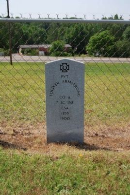 Pvt. T. Oliver Armstrong Tombstone image. Click for full size.