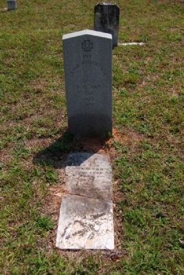 Pvt. Lewis Robertson Tombstone<br>and Original Tombstone image. Click for full size.