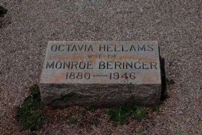 Octavia Hellams Tombstone image. Click for full size.