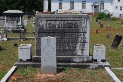 Francis R & Susan Owings Tombstone -<br>Namesake for Nearby Owings, SC image. Click for full size.