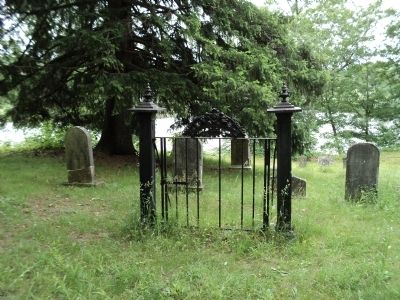 Ringwood Manor Cemetery image. Click for full size.