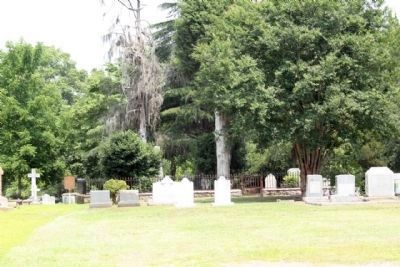 Joel Roberts Poinsett Marker (L) at Church of the Holy Cross Cemetery image. Click for full size.