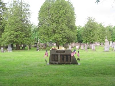 Roxbury Veterans Monument and the Roxbury Center Cemetery image. Click for full size.