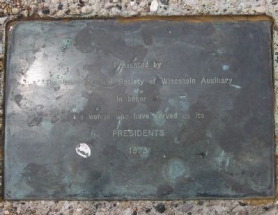 Plaque on Bench image. Click for full size.