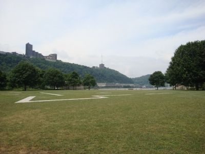Fort Duquesne (site) Marker. Click for full size. Fort Duquesne (site) Marker image. Click for full size.