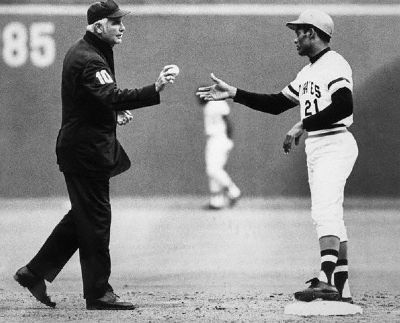 Roberto Clemente's 3000th Hit image. Click for full size.