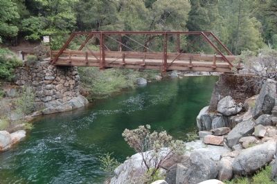 Canyon Creek Bridge image. Click for full size.