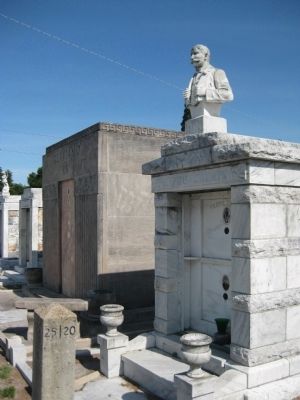 Il Cimitero Dell’Unione Italiana image. Click for full size.