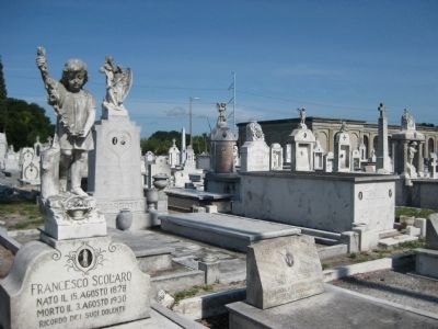 Il Cimitero DellUnione Italiana image. Click for full size.