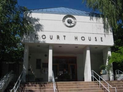 Sierra County Courthouse image. Click for full size.