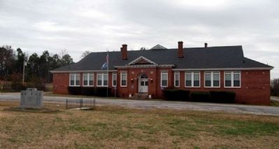 Lowndesville Community Center & Town Hall (ca. 1935) image. Click for full size.