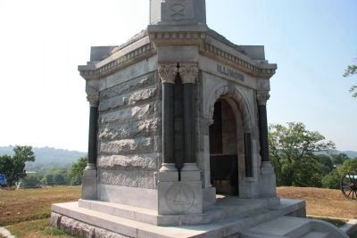 Illinois Monument image. Click for full size.