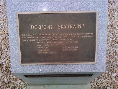 DC-3/C-47 "Skytrain" Marker (middle) image. Click for full size.