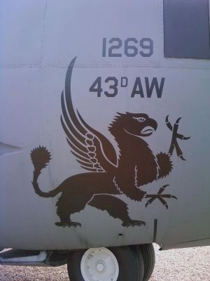 Nose art/unit marking detail image. Click for full size.