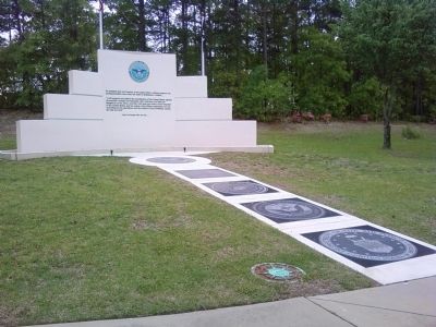 Enlisted Personnel Memorial image. Click for full size.