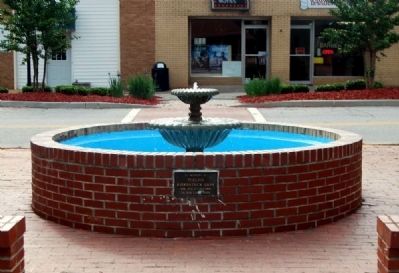 Thelma Kirkpatrick Gray Fountain<br>Plaque Reads image. Click for full size.