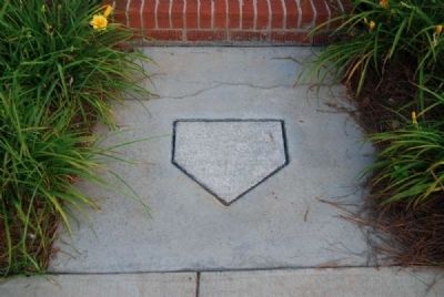 Walkway Showing Base Outline image. Click for full size.