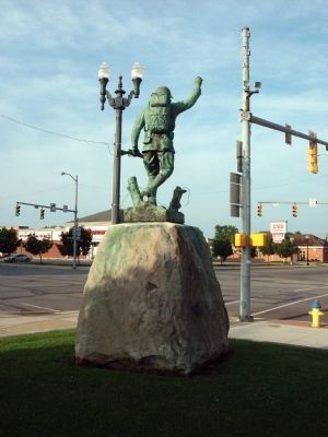 World War I Monument (rear). Click for full size. World War I Monument (rear) image. Click for full size.