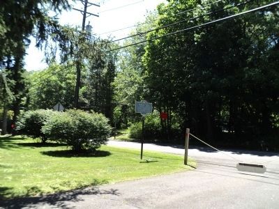 Marker on New Hempstead Road. Click for full size. Marker on New Hempstead Road image. Click for full size.