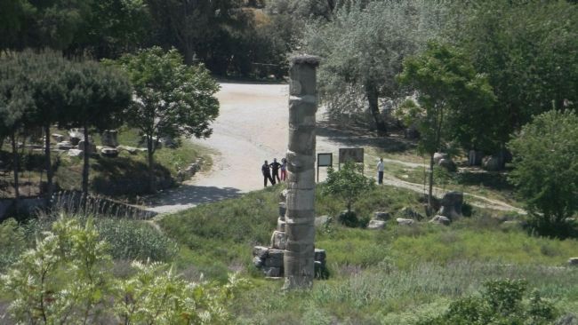 The Artemis Temple site in <i>Efes/</i>Selçuk, once one of the Seven Wonders of the Ancient World. Click for full size. The Artemis Temple site in <i>Efes/</i>Selçuk, once one of the Seven Wonders of the Ancient World image. Click for full size.