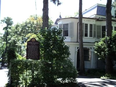 Marker at 131 S Broadway. Click for full size. Marker at 131 S Broadway image. Click for full size.