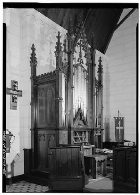 Church of the Holy Cross Stateburg General view of the pipe organ image. Click for full size.