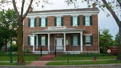 Historic Harris-Kearney House image. Click for full size.