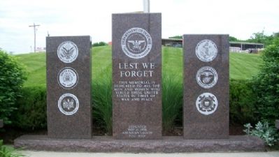 Weston Veterans Memorial image. Click for full size.