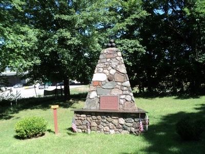 American Revolution Bicentennial Marker<br>(south view) image. Click for full size.