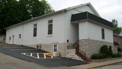 Former Presbyterian Church and Marker image. Click for full size.