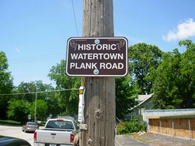 Historic Watertown Plank Road Marker image. Click for full size.