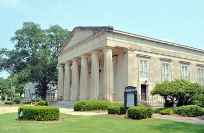 Vineville United Methodist Church image. Click for full size.
