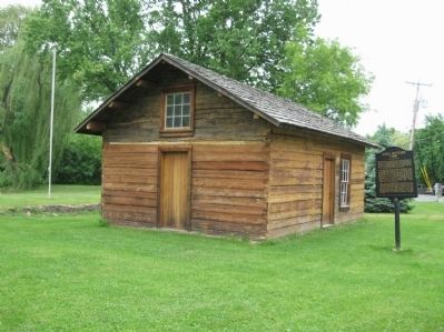 Early Settler's Cabin and Marker image. Click for full size.