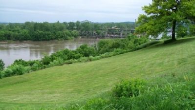 Missouri River and Amelia Earhart [High] Bridge image. Click for full size.