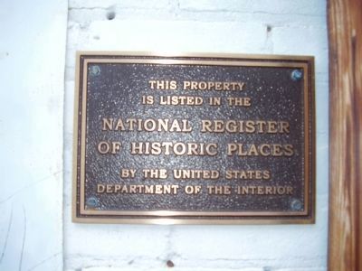 Plaque on Saluda City Hall image. Click for full size.