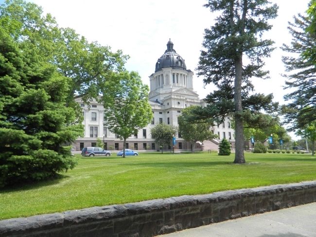 South Dakota State Capitol image. Click for full size.