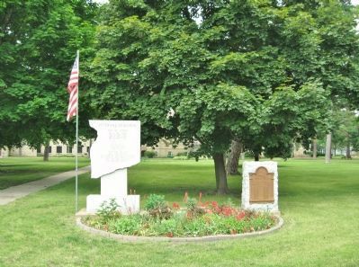Veterans Memorial and Honor Roll image. Click for full size.