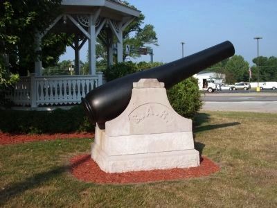 8-inch Rodman Gun (West Side) image. Click for full size.