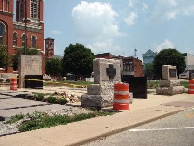 Wide View - - Spanish American War Veterans Marker image. Click for full size.
