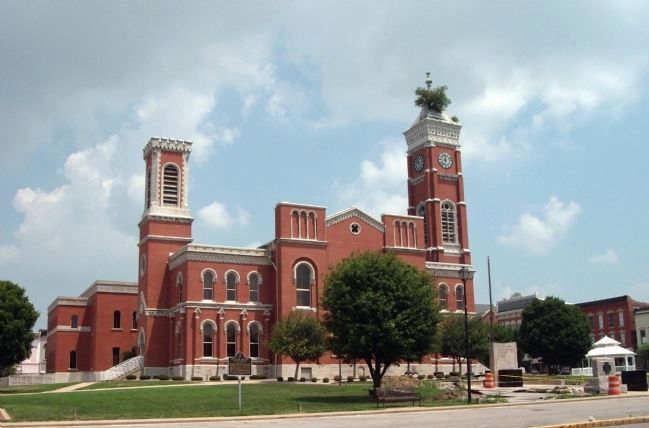 Decatur County Courthouse - Greensburg, Indiana image. Click for full size.