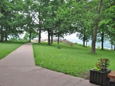Walkway to Overlook image. Click for full size.
