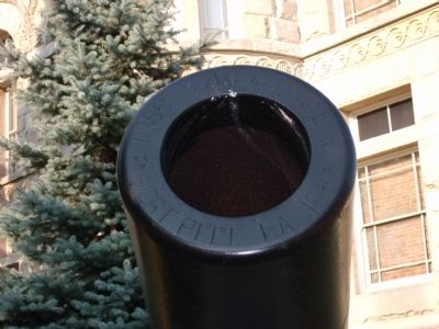 Muzzle - - East Cannon on Courthouse Lawn image. Click for full size.