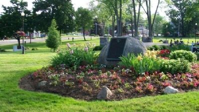 Twinsburg World War Memorial image. Click for full size.