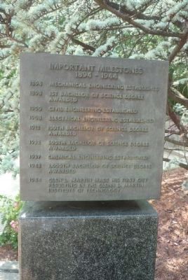 Engineering -100 Marker [<i>east face</i>] image. Click for full size.