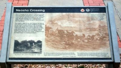Neosho Crossing Marker image. Click for full size.