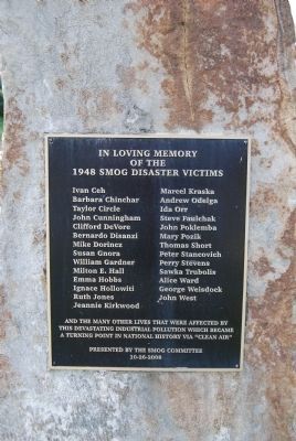 The 1948 Donora Smog Victims plaque image. Click for full size.
