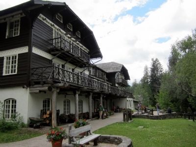 Lake McDonald Lodge image. Click for full size.