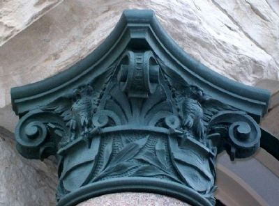 Farmers & Drovers Bank Column Capital image. Click for full size.